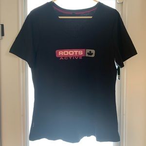 Roots V-Neck T-shirt. NWT